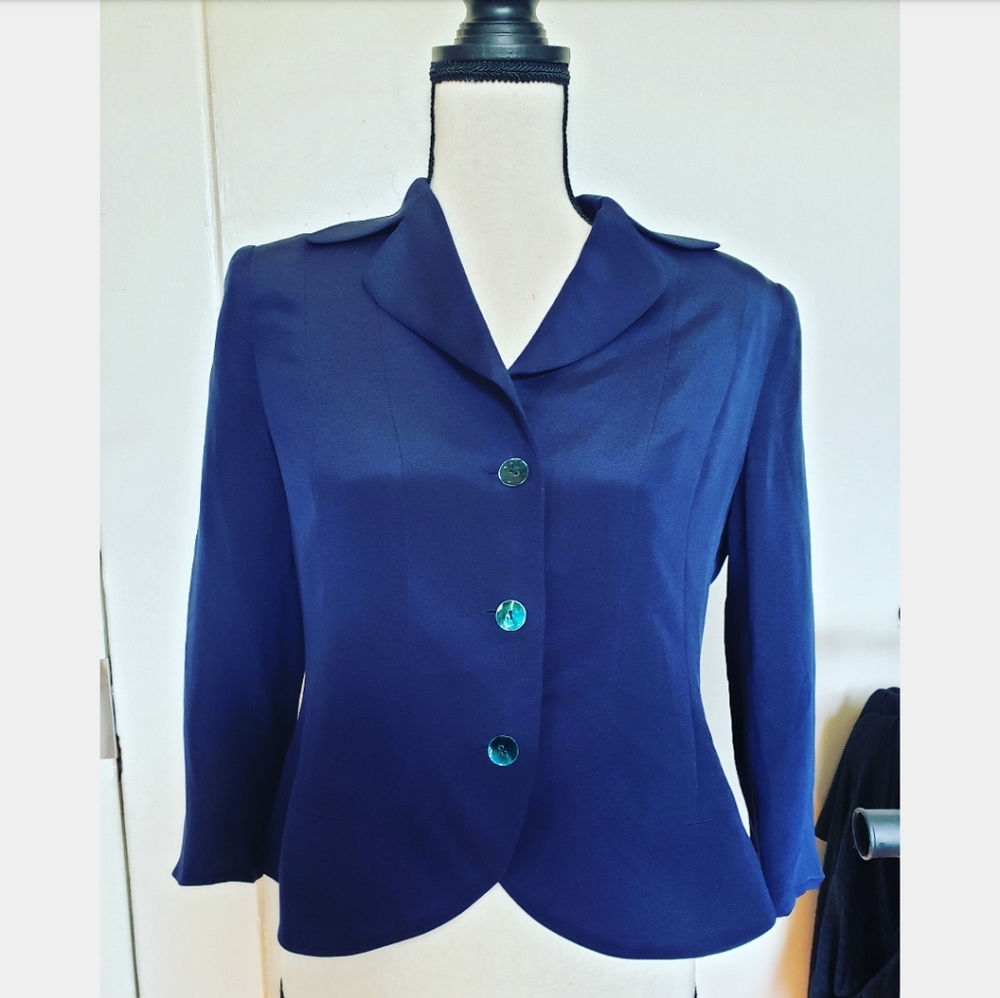 Amanda Smith Petite. Small. Navy blazer.